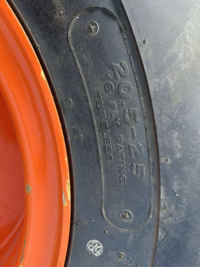 TIRE_ZW180-6_1pc ★ Parts & Attachment ★ 20.5-25-16PR w/ RIM, UnUSED 未使用品