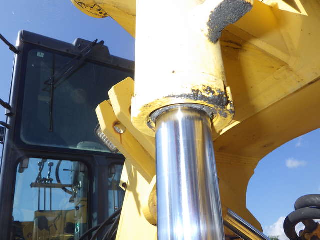 KOMATSU GD405A-3 ★ Road Equipment ★ CAB, Blade, SCARIFIER, A/C
