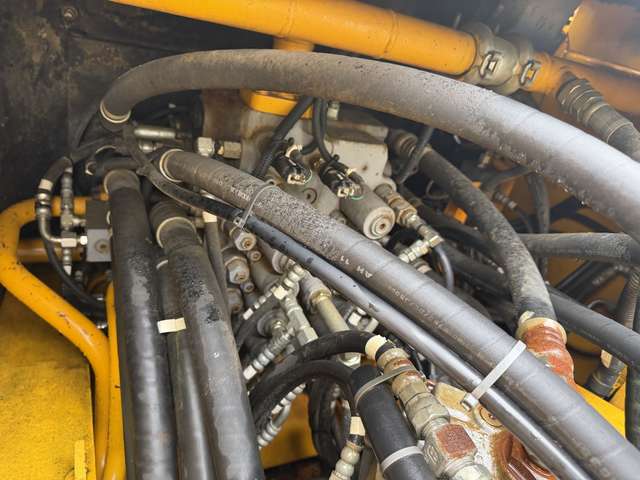 KATO HD820V ★ Excavator ★ 600G, Long Arm, Piping, M/L, Arm Crane, A/C