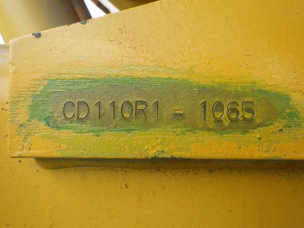 KOMATSU CD110R-1 ★ Excavator ★ 750R, CAB, A/C, 360 Degree Rotation Dump - Image 74