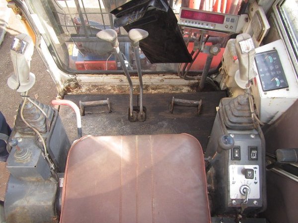 IWAFUJI CT-500 ★ Mini Excavator ★ 400G, CAB, Blade, Processor, Winch - Image 41