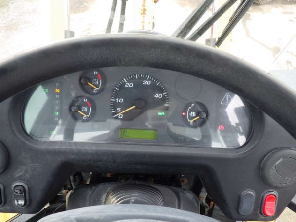 KOMATSU WA80-8 ★ Loader(Crawled/Wheeled) ★ CAB, BKT, Long Arm, A/C, 30,157km - Image 16