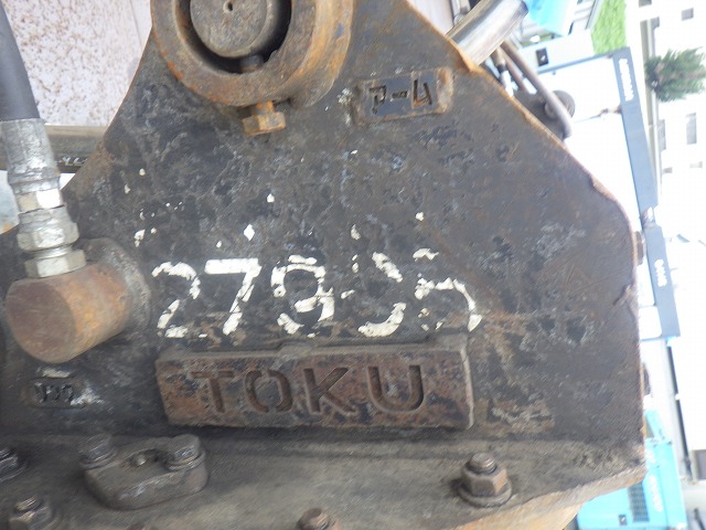 TOKU PRIMARY_CRUSHER_0.2m3 ★ Parts & Attachment ★ Not checked operation & availability of missing parts 動作及び欠品の有無未確認