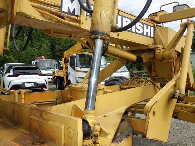 MITSUBISHI MG230 ★ Road Equipment ★ CAB, Scarifer