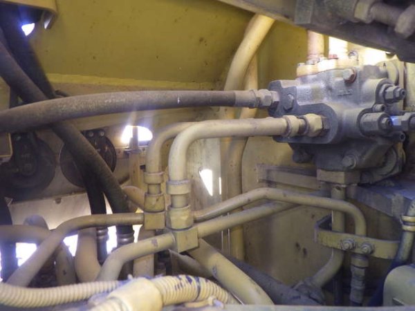 KOMATSU WA350-3E ★ Loader(Crawled/Wheeled) ★ Blade, CAB, Piping, A/C - Image 25