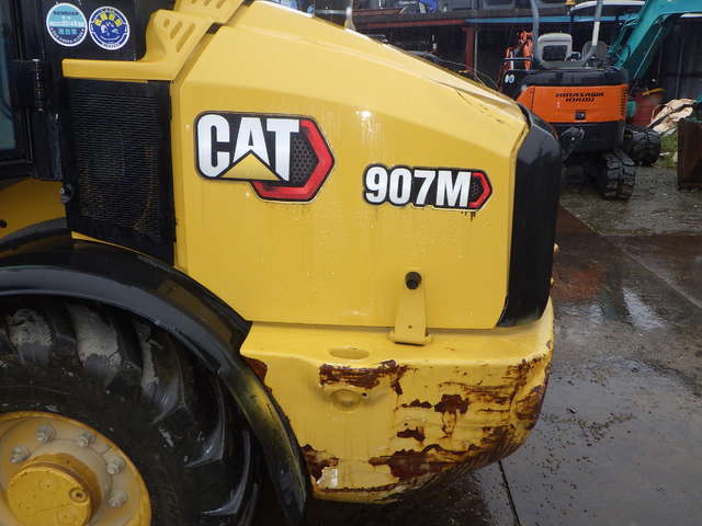CAT 907M ★ Loader(Crawled/Wheeled) ★ CAB, BKT, Piping, Q/H, 建機工譲渡証なし