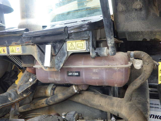 CAT 907M ★ Loader(Crawled/Wheeled) ★ CAB, BKT, Piping, Q/H, 建機工譲渡証なし