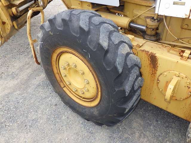 MITSUBISHI MG230 ★ Road Equipment ★ CAB, Scarifer