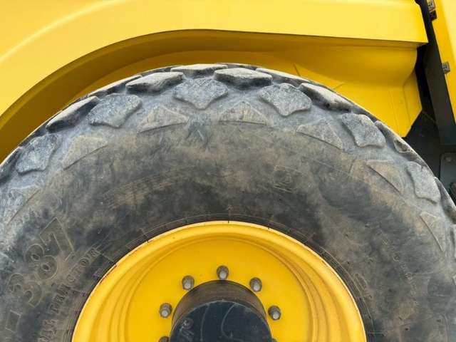 BOMAG BW211D-4 ★ Road Equipment ★ Vibration Roller, CAB