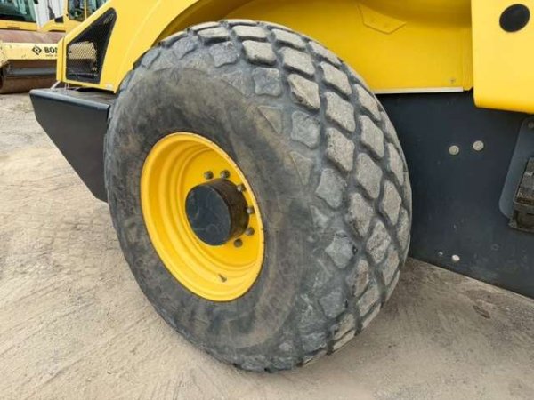 BOMAG BW211D-4 ★ Road Equipment ★ Vibration Roller, CAB - изображение 30