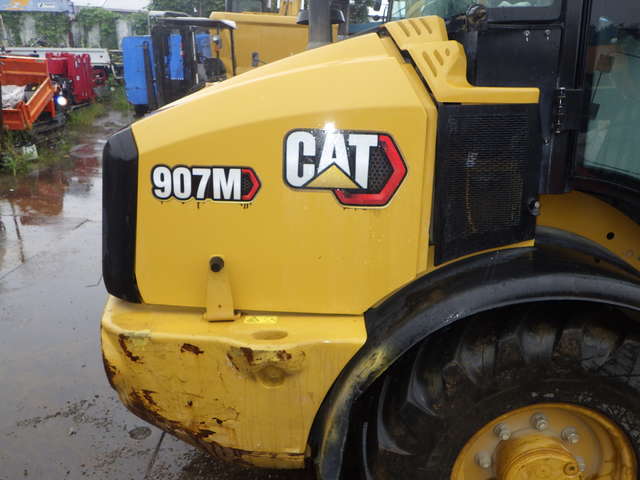 CAT 907M ★ Loader(Crawled/Wheeled) ★ CAB, BKT, Piping, Q/H, 建機工譲渡証なし
