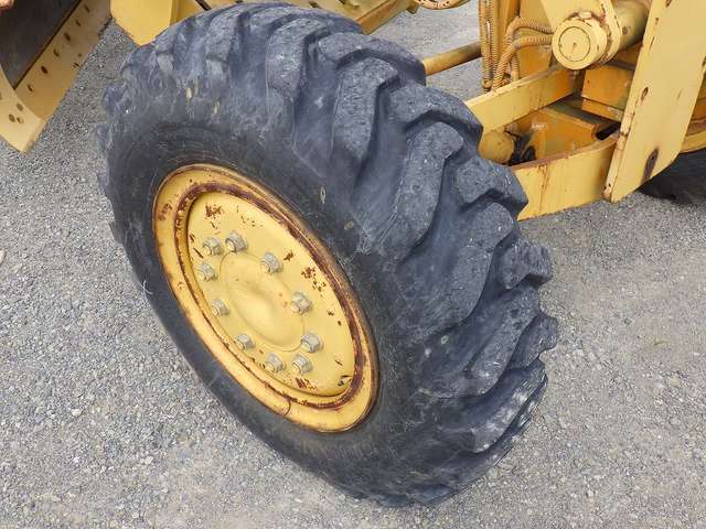 MITSUBISHI MG230 ★ Road Equipment ★ CAB, Scarifer