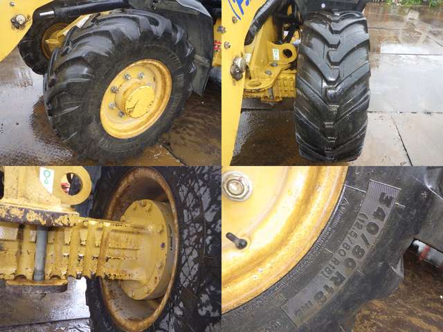 CAT 907M ★ Loader(Crawled/Wheeled) ★ CAB, BKT, Piping, Q/H, 建機工譲渡証なし