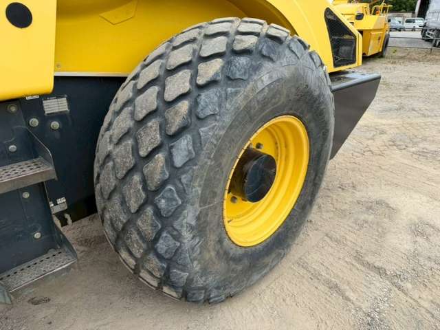BOMAG BW211D-4 ★ Road Equipment ★ Vibration Roller, CAB