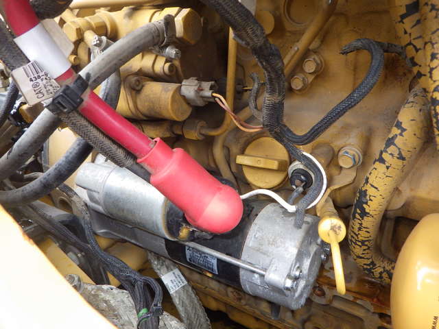 CAT 907M ★ Loader(Crawled/Wheeled) ★ CAB, BKT, Piping, Q/H, 建機工譲渡証なし