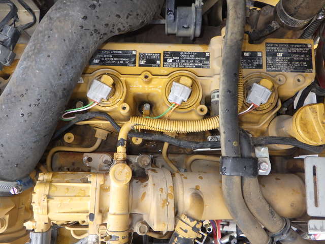 CAT 907M ★ Loader(Crawled/Wheeled) ★ CAB, BKT, Piping, Q/H, 建機工譲渡証なし