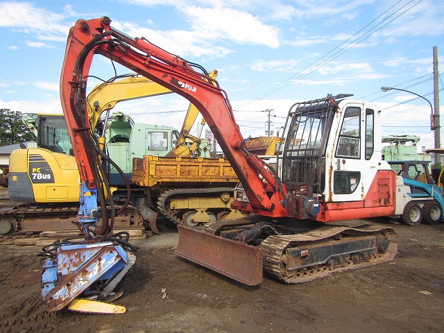 IWAFUJI CT-500 ★ Mini Excavator ★ 400G, CAB, Blade, Processor, Winch