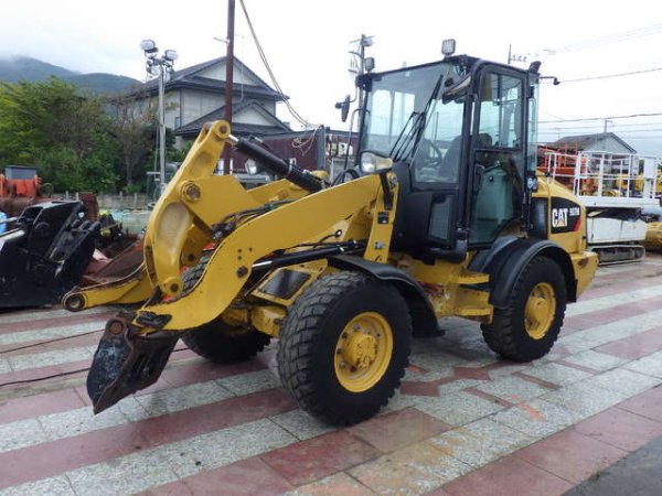 CAT 907M ★ Loader(Crawled/Wheeled) ★ CAB, Piping, Quick Coupler, w/o Bucket - изображение 1