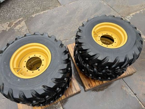 YOKOHAMA TIRE_4pcs ★ Parts & Attachment ★ Unused, 16.9-24-10PLY, w/Rim, for 910(lcurrent model) - Image 5