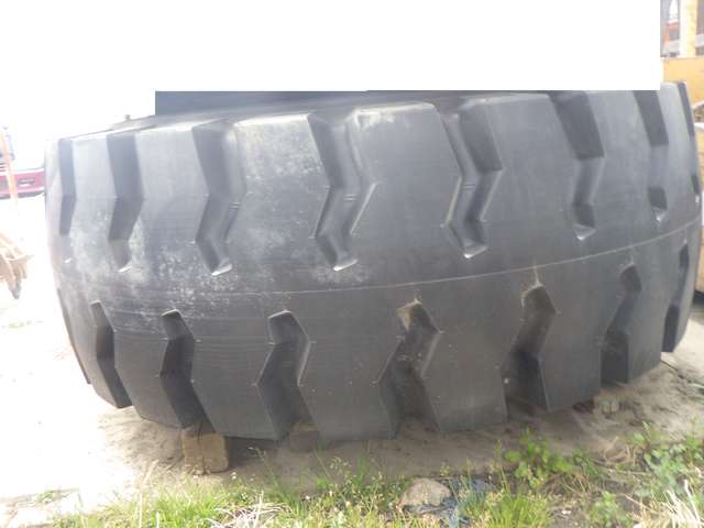 TIRE_ZW220-6_1pc ★ Parts & Attachment ★ 23.5-25-16PR w/RIM, UnUSED 未使用品