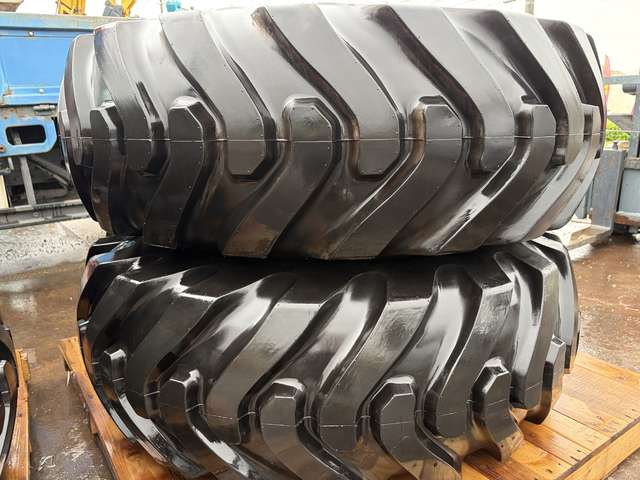 YOKOHAMA TIRE_4pcs ★ Parts & Attachment ★ Unused, 16.9-24-10PLY, w/Rim, for 910(lcurrent model)
