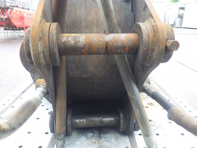 TOKU PRIMARY_CRUSHER_0.2m3 ★ Parts & Attachment ★ Not checked operation & availability of missing parts 動作及び欠品の有無未確認