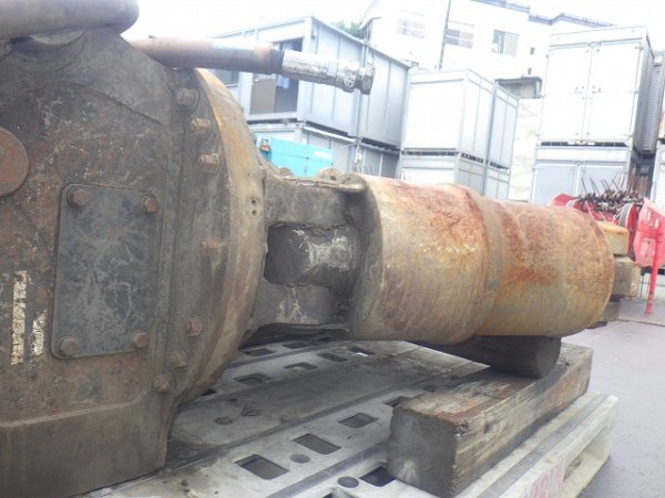 TOKU PRIMARY_CRUSHER_0.3m3 ★ Parts & Attachment ★ Not checked operation & availability of missing parts 動作及び欠品の有無未確認 - Image 7