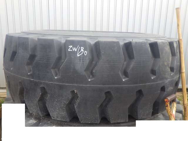 TIRE_ZW180-6_1pc ★ Parts & Attachment ★ 20.5-25-16PR w/ RIM, UnUSED 未使用品