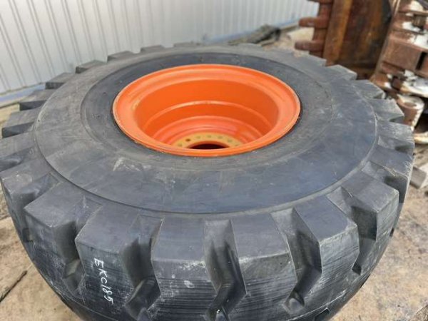 TIRE_ZW220-6_1pc ★ Parts & Attachment ★ 23.5-25-16PR w/RIM, UnUSED 未使用品 - Image 4