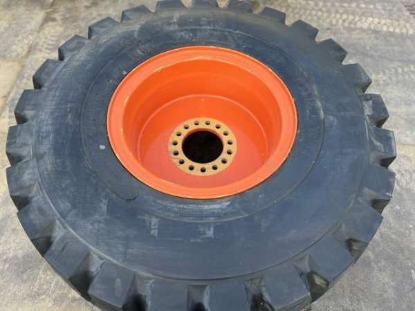 TIRE_ZW180-6_1pc ★ Parts & Attachment ★ 20.5-25-16PR w/ RIM, UnUSED 未使用品 - Image 3
