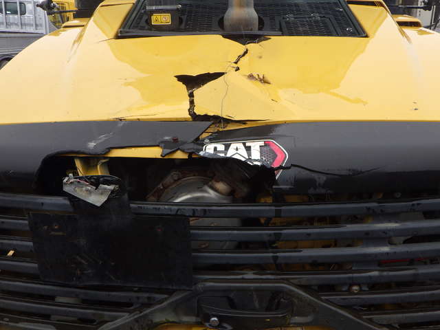 CAT 907M ★ Loader(Crawled/Wheeled) ★ CAB, BKT, Piping, Q/H, 建機工譲渡証なし