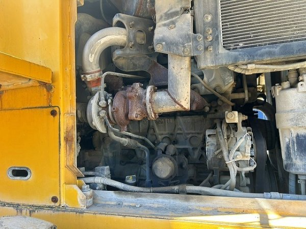 KAWASAKI 65ZV-2 ★ Loader(Crawled/Wheeled) ★ CAB, BKT, A/C - Image 50