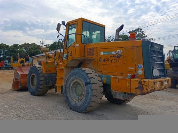 KAWASAKI 80ZV ★ Loader(Crawled/Wheeled) ★ CAB, BKT, A/C - Image 3