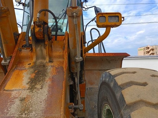 KAWASAKI 80ZV ★ Loader(Crawled/Wheeled) ★ CAB, BKT, A/C - Image 24