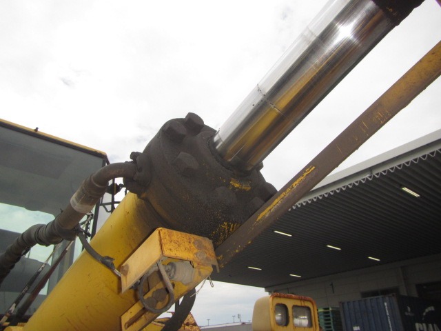 KAWASAKI 85ZV ★ Loader(Crawled/Wheeled) ★ CAB, A/C
