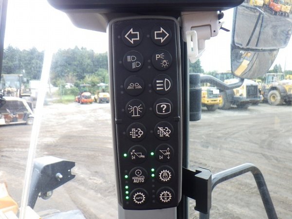 CAT 962MZ ★ Loader(Crawled/Wheeled) ★ ROPS CAB, W/REAR FENDER x2 & REVOLVING LIGHT - изображение 48