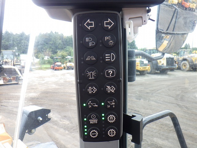 CAT 962MZ ★ Loader(Crawled/Wheeled) ★ ROPS CAB, W/REAR FENDER x2 & REVOLVING LIGHT - Image 48