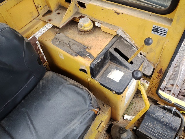 MITSUBISHI BD2GZ ★ Bulldozer ★ 1000LGP, CAB, S/T BLADE