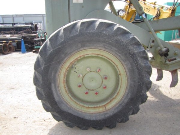 KOMATSU GD405A-2 ★ Road Equipment ★ CAB, BLADE 3.1m, SCARIFIER - изображение 6