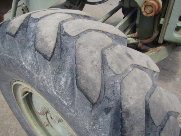 KOMATSU GD405A-2 ★ Road Equipment ★ CAB, BLADE 3.1m, SCARIFIER - изображение 10