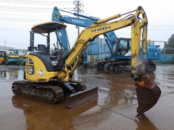 KOMATSU PC30MR-2 ★ Excavator ★ 300G, CNP, Blade, Piping, Quick Hitch - Image 4