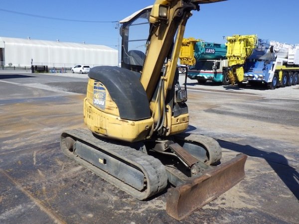 KOMATSU PC30UU-5 ★ Mini Excavator ★ 300R, CNP, BLADE, EPA - Image 5