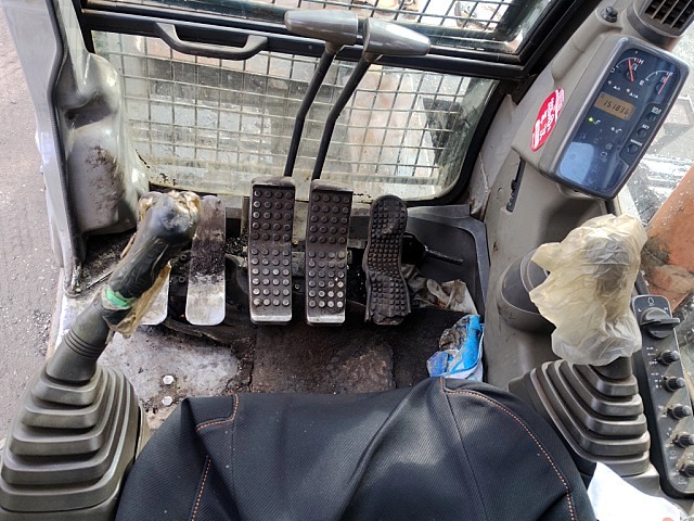 HITACHI ZX120 ★ Excavator ★ 500G+PAD, ROTARY CUTTER, CLAMP ARM, 5PIPING, A/C