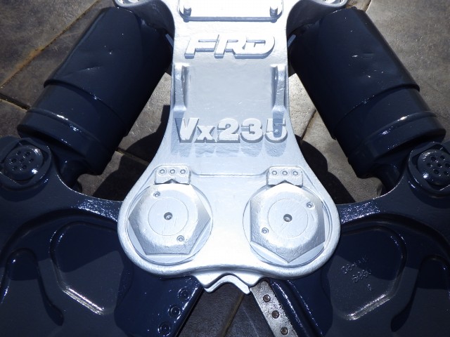 FURUKAWA VX235 ★ Parts & Attachment ★ Primary Crusher, for 0.7m3, w/Hoses