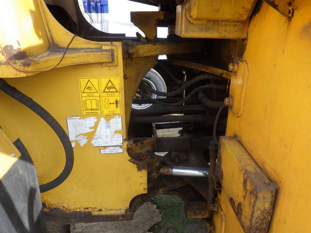 KAWASAKI 80ZV-2 ★ Loader(Crawled/Wheeled) ★ CAB, BKT, A/C, ODO:115,185km