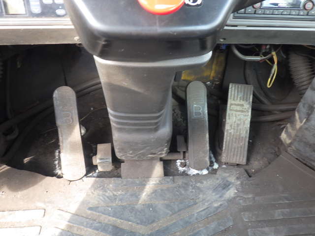 KAWASAKI 80ZV-2 ★ Loader(Crawled/Wheeled) ★ CAB, BKT, A/C, ODO:115,185km