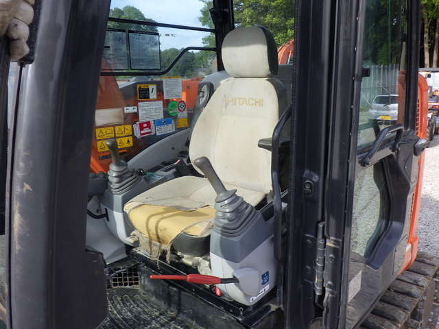 HITACHI ZX135US-5B ★ Excavator ★ G+Pad, ROPS CAB, Blade, Arm-crane, Multi