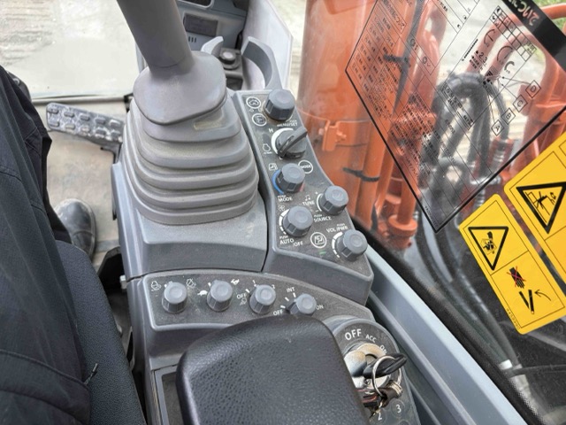 HITACHI ZX200LC-7 ★ Excavator ★ 800G, Arm Crane, A/C