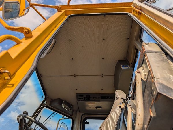 KOBELCO LK230Z ★ Loader(Crawled/Wheeled) ★ CAB, BKT - изображение 15