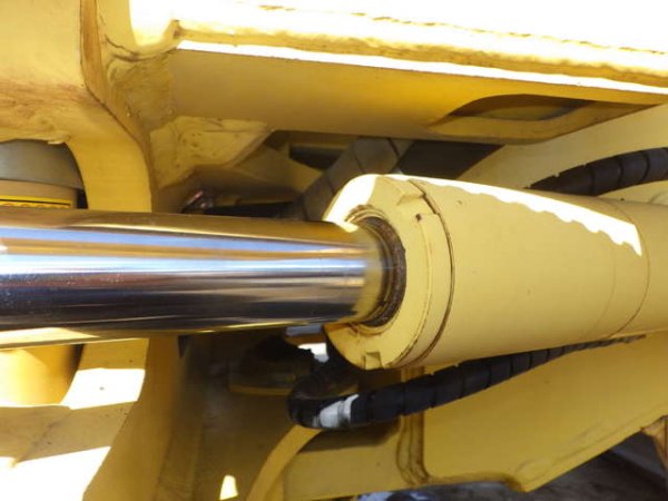 KOMATSU GD405A-3 ★ Road Equipment ★ CAB, Blade, SCARIFIER, A/C - Image 21